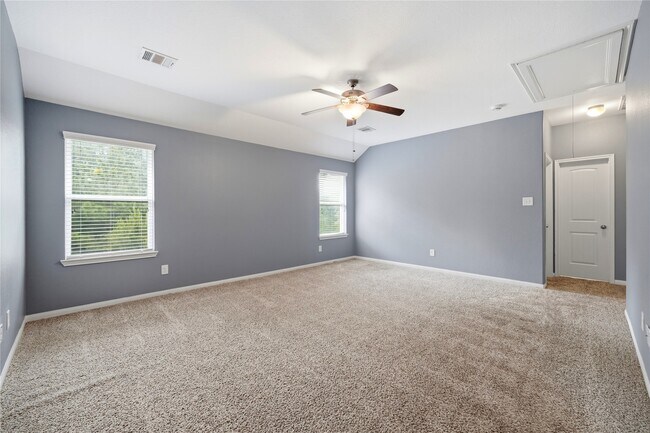 Building Photo - 10322 Urban Oak Trl