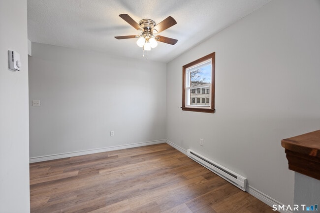 Building Photo - 46 N Cherry St