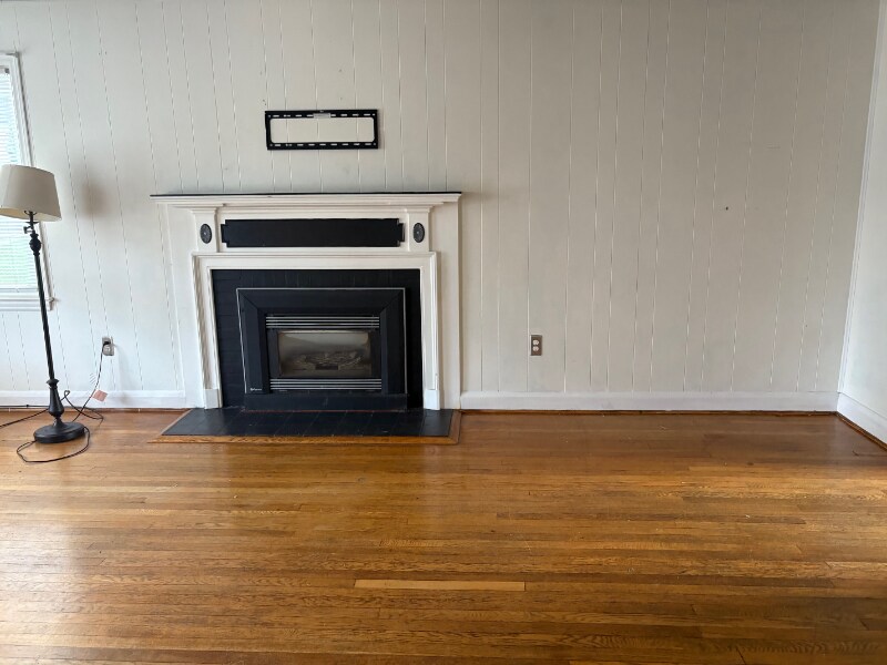 Building Photo - 6210 Birchwood Ave