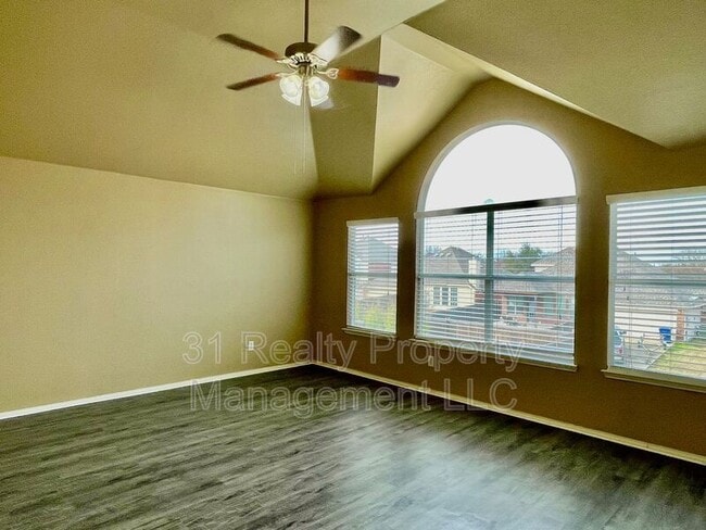 Building Photo - 6116 Pine Meadow Ln