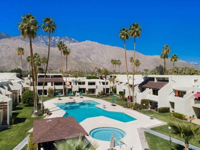 Building Photo - AVAILABLE NOW!!  1 Bedroom 1 Bathroom UPSTAIRS Apartment in Palm Springs!