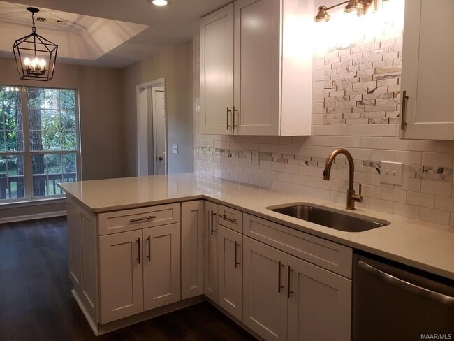 Building Photo - 87 Mountain View Ct