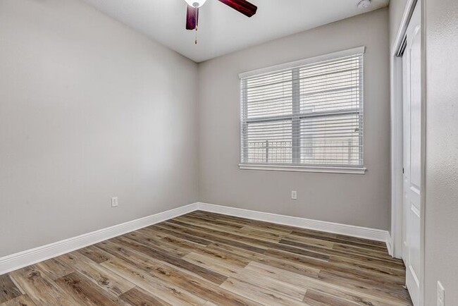 Building Photo - Experience Resort Living in Grand Hampton!
