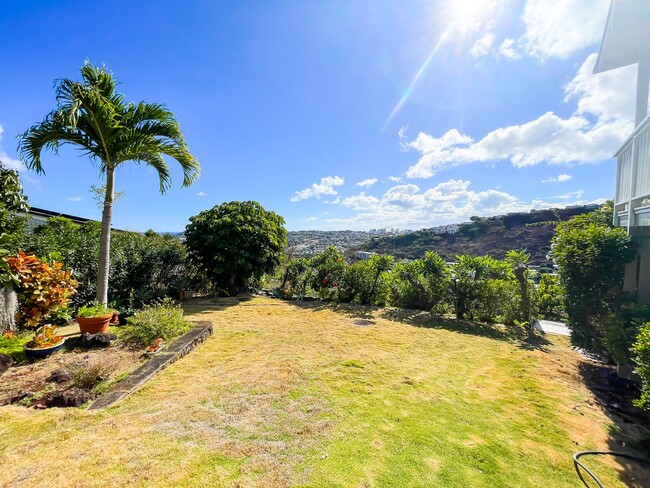 Building Photo - Furnished Wailae Nui Ridge Home with Direc...