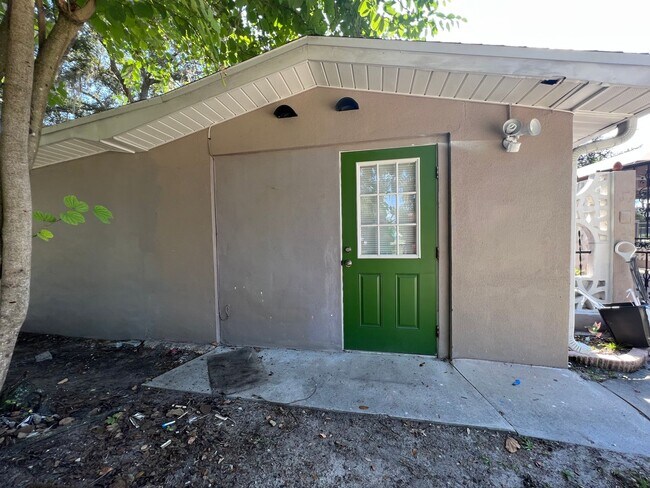 Primary Photo - 2120 10th St