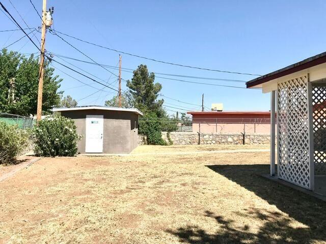Building Photo - 10387 Yellowstone St