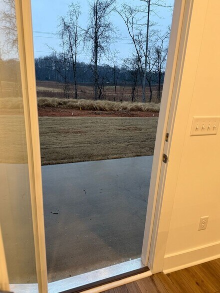 Building Photo - 514 W Norvell Ct