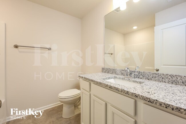 Building Photo - 415 Stonefence Dr