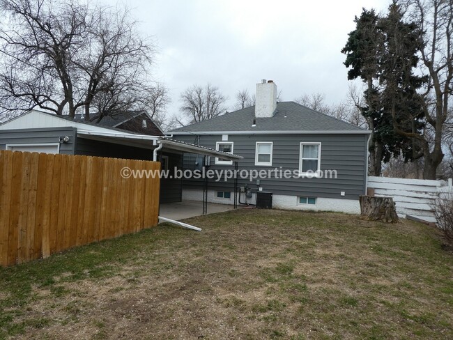 Building Photo - REMODELED Central Avenue Bugalow