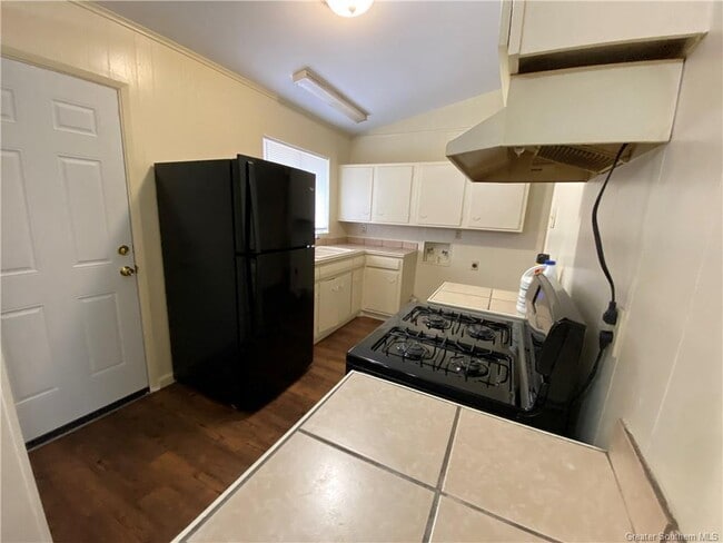 Building Photo - 1421 Cactus Dr