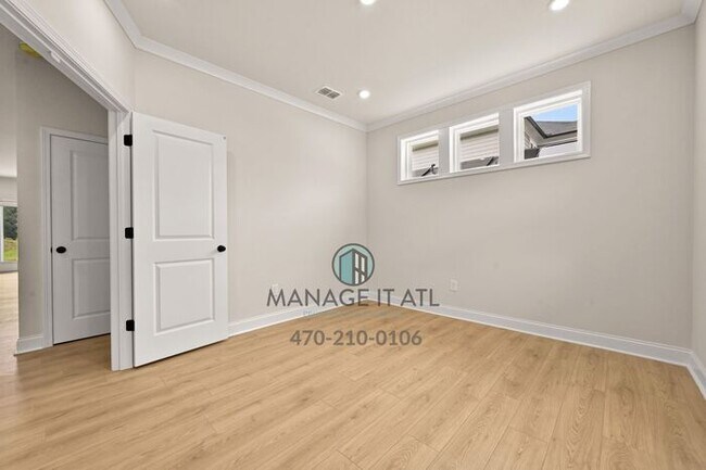 Building Photo - 3102 Ace Blvd