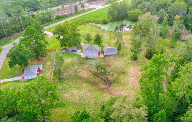 Building Photo - 22311 Warwick Glen Dr