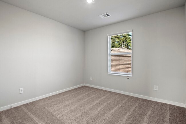 Building Photo - 160 Valiant Ridge Trail