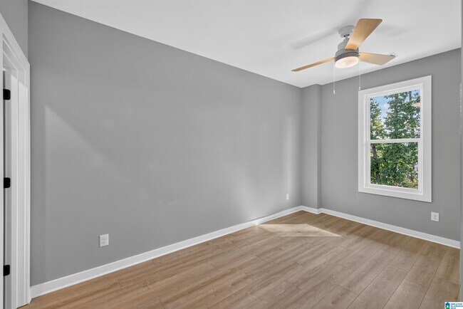 Building Photo - 4764 Silas Ave