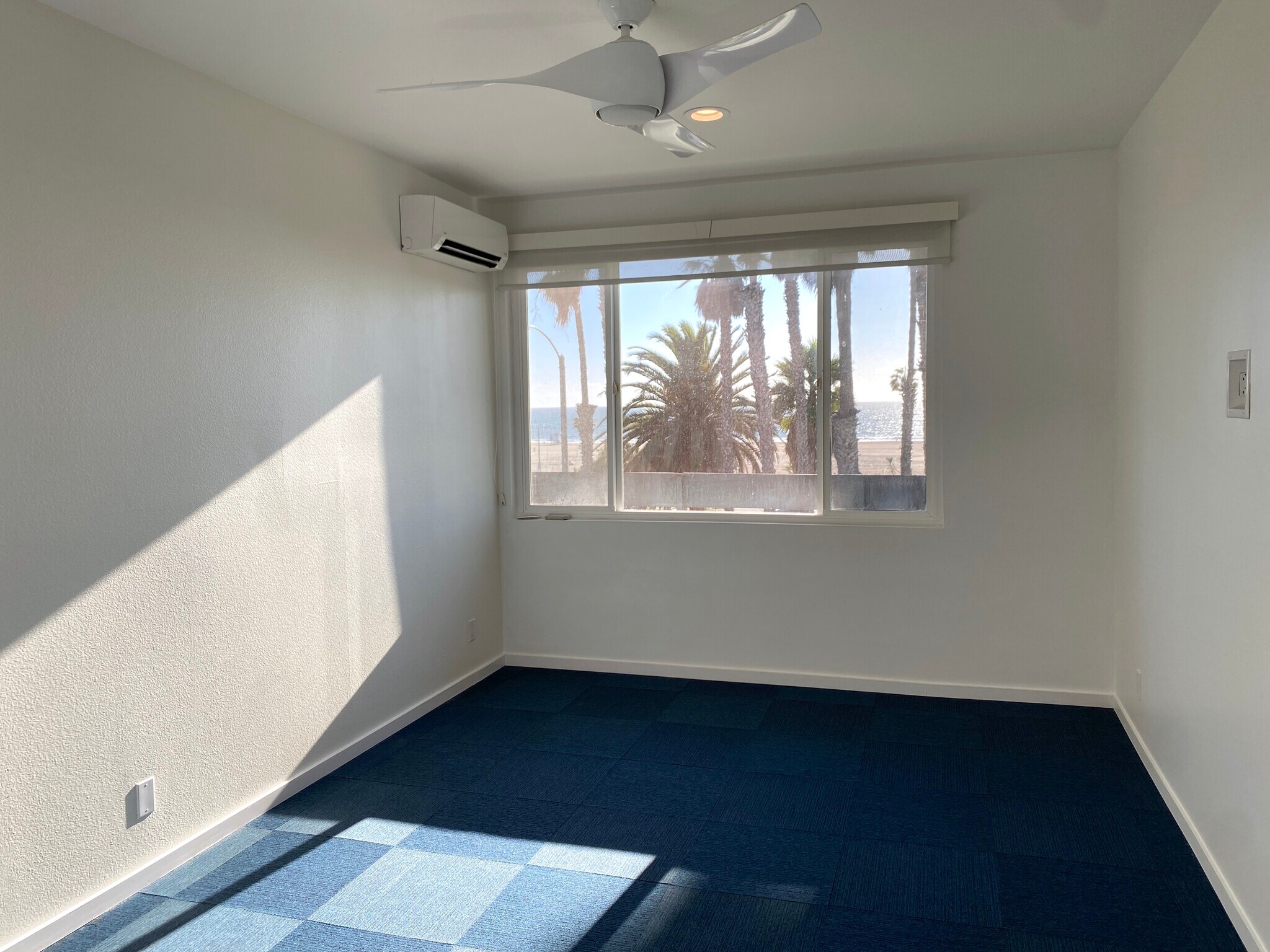 Building Photo - 2221 Ocean Ave