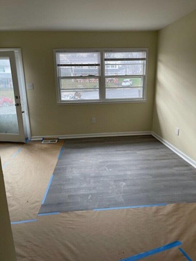 Building Photo - 13205 Hampshire Ct
