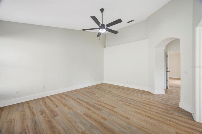 Building Photo - 19026 Fishermans Bend Dr