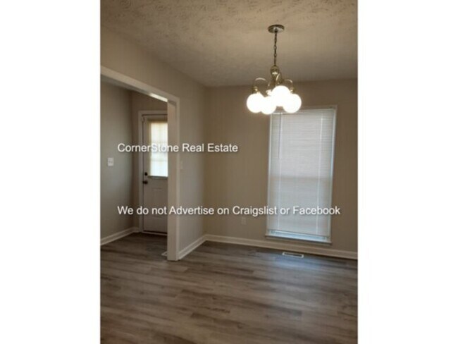 Building Photo - 6701 Pin Oak Ln