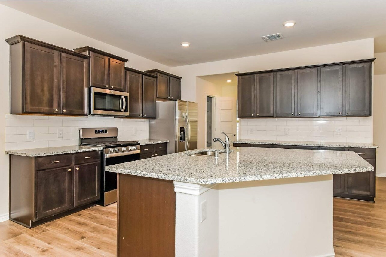 Building Photo - 7417 Alfriston Pl