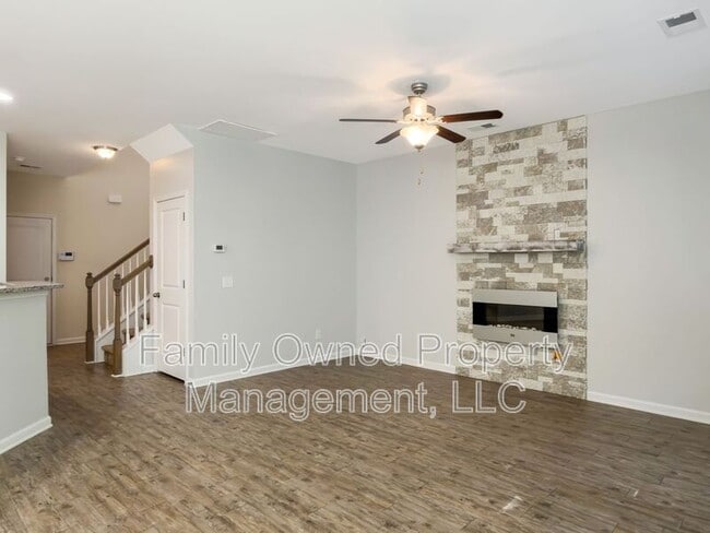 Building Photo - 8968 E Cat Tail Pond Rd