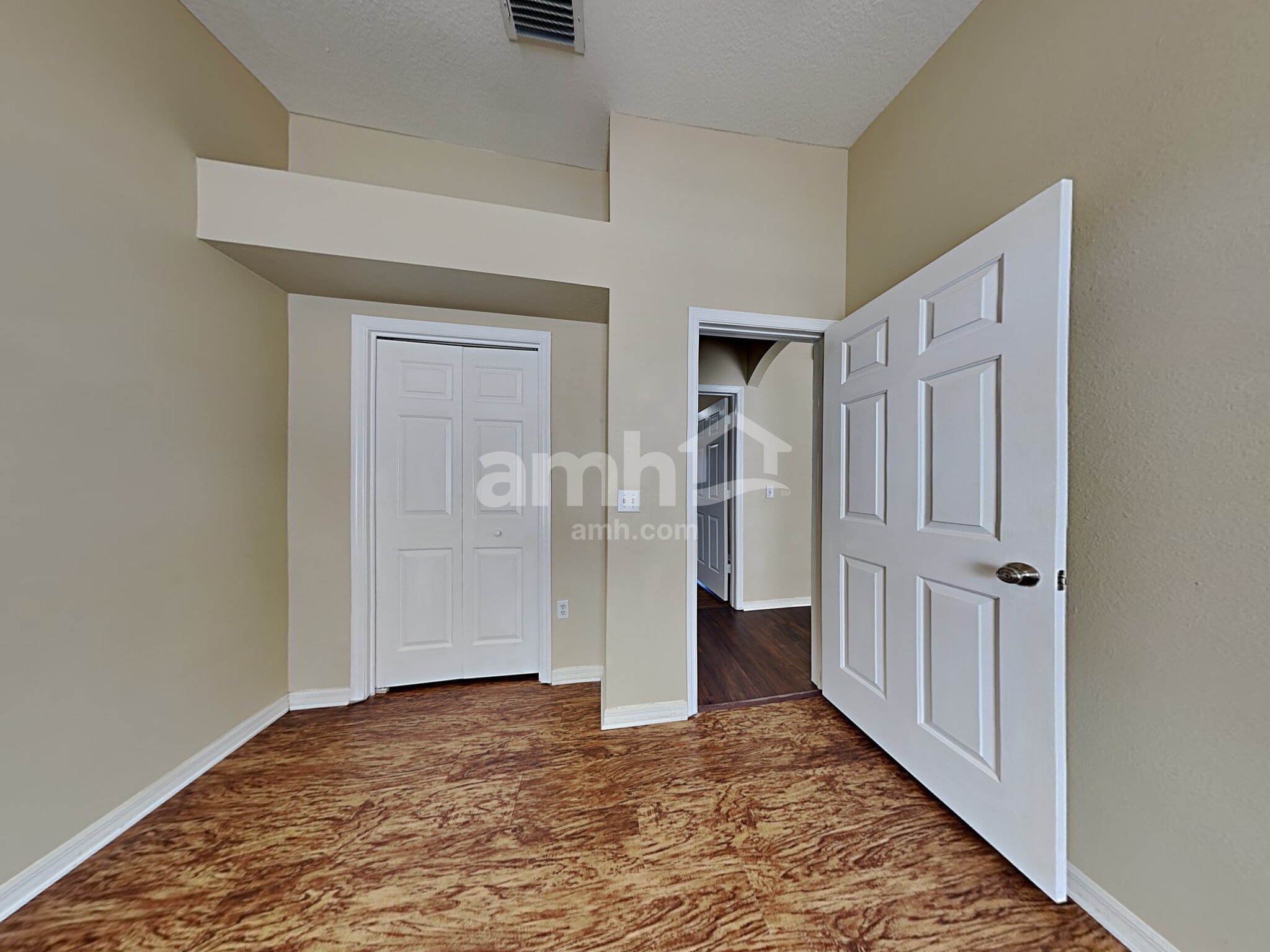 Building Photo - 10527 Juliano Dr