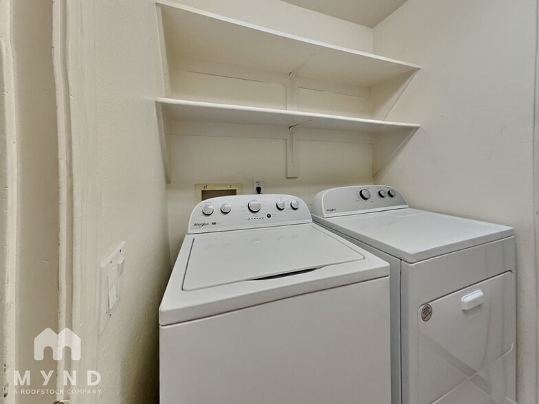 Building Photo - 26224 N 45th St