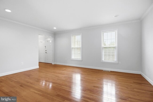 Building Photo - 14301 Perrywood Dr