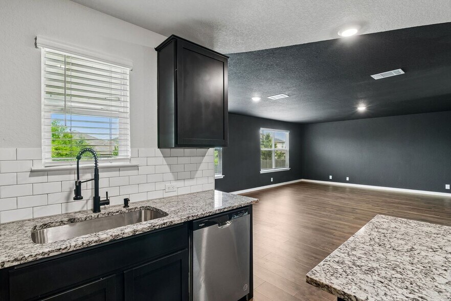 Building Photo - 177 Sage Sparrow