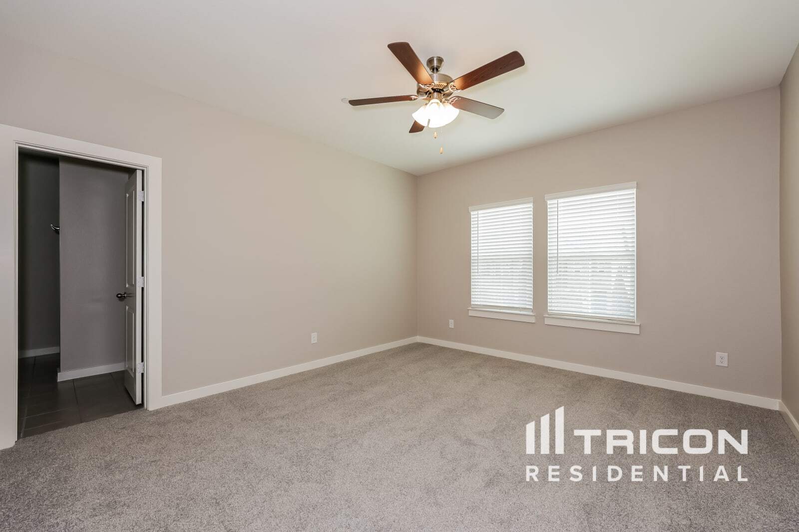 Building Photo - 3019 Whitetail Ln