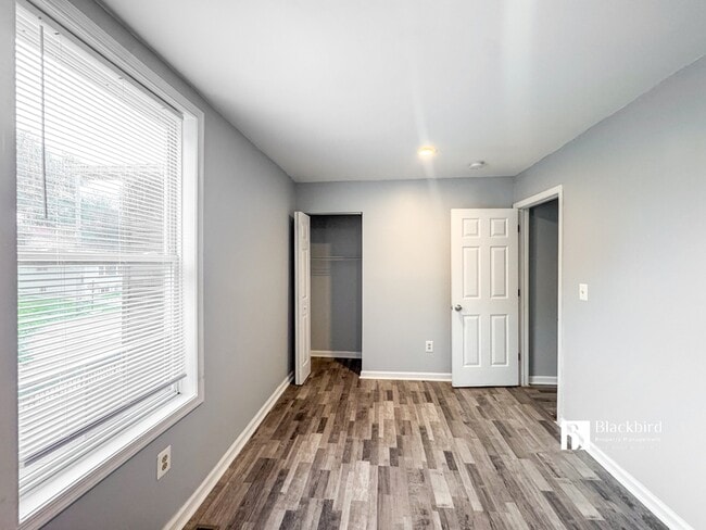 Building Photo - 716 55th St NE