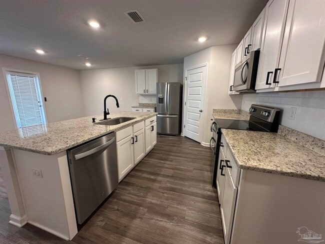 Building Photo - 4014 Whitetail Ln