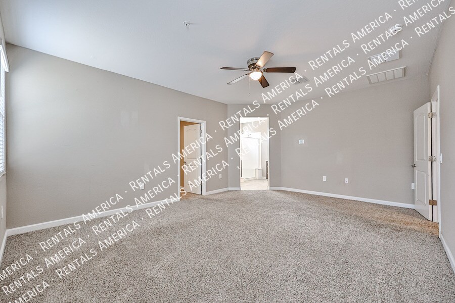 Building Photo - 30041 W Earll Dr