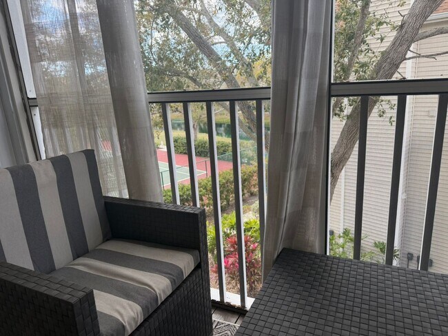 Building Photo - 2 Bedroom 2.5 Bath Condo (Central Park II Condominiums)