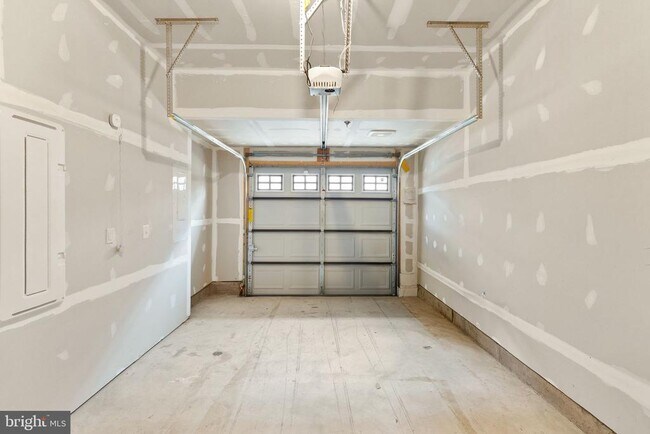 Building Photo - 43430 Stonewood Crossing Ter