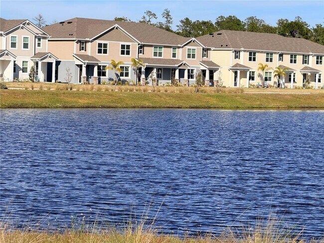 Building Photo - 9948 Red Canoe Aly