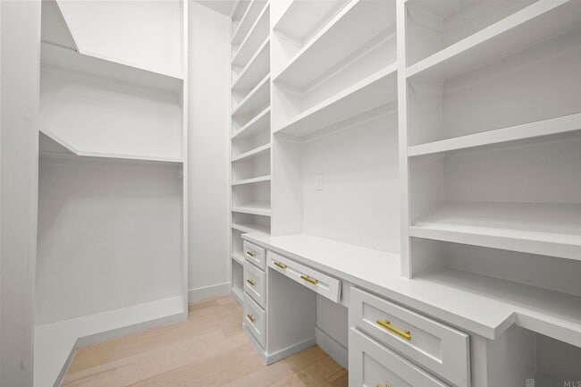 Building Photo - 9825 Fawn Vw Dr