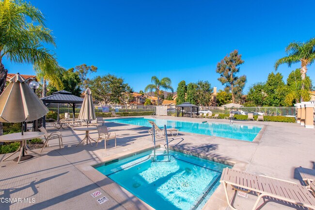 Building Photo - 4822 Parma Dr