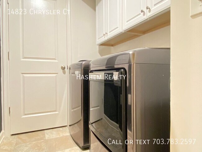 Building Photo - 14823 Chrysler Ct