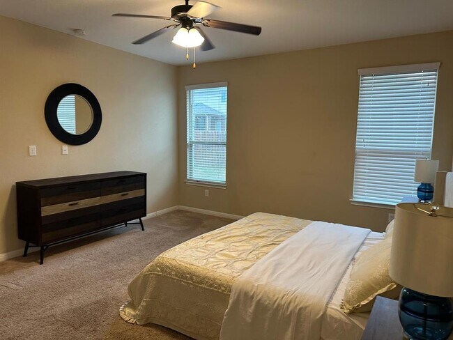 Building Photo - 16213 Cantania Cove