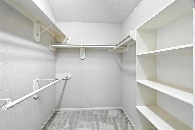Building Photo - 14411 Gadshill Cir