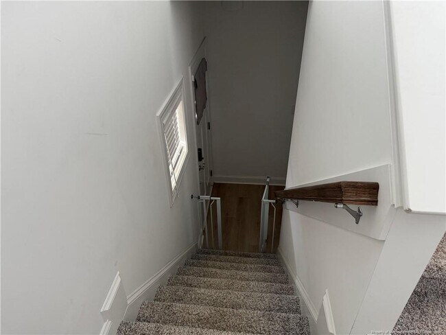 Building Photo - 211 NC-211
