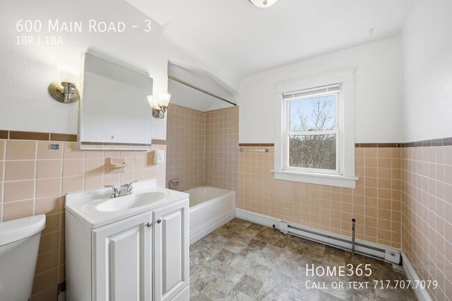 Building Photo - 600 Main Rd