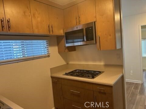 Building Photo - 852 W 18th St