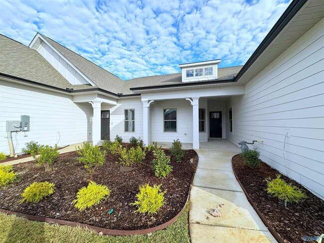 Building Photo - 12665 Whitcomb Cir