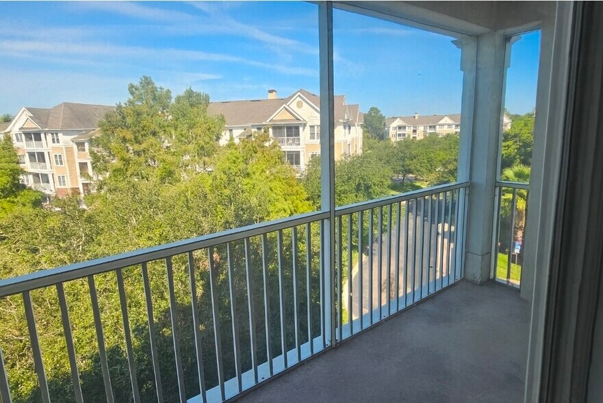 Building Photo - 13364 Beach Blvd