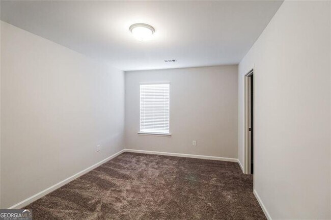 Building Photo - 4525 Sandy Creek Dr