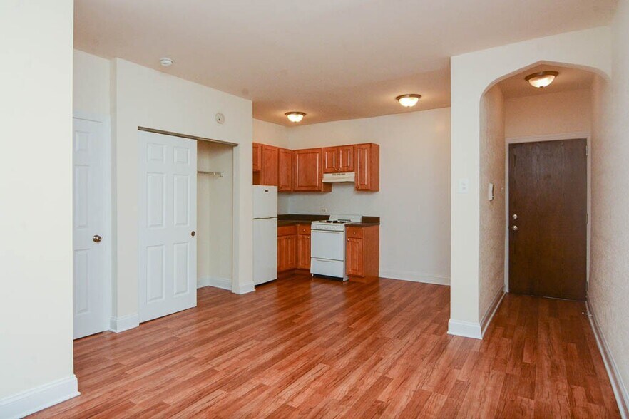 Building Photo - 1742 N Humboldt Blvd