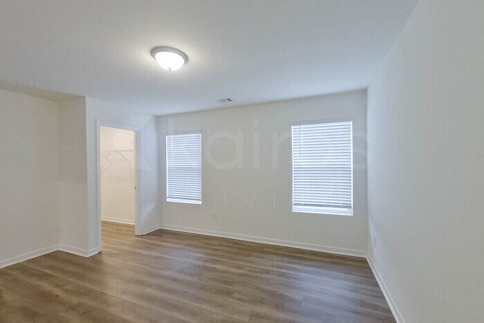 Building Photo - 137 Dudley Wy