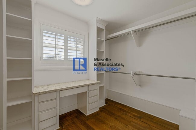 Building Photo - 2 Bed/2 Bath Townhouse in Brandon