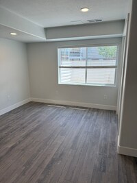 Building Photo - 3862 Hardman Way